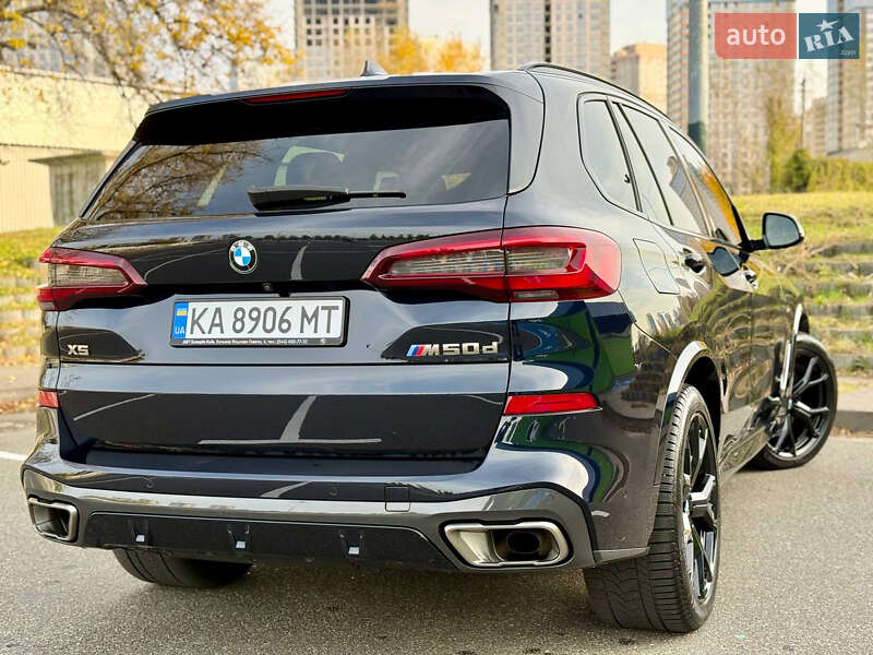 Внедорожник / Кроссовер BMW X5 2022 в Киеве