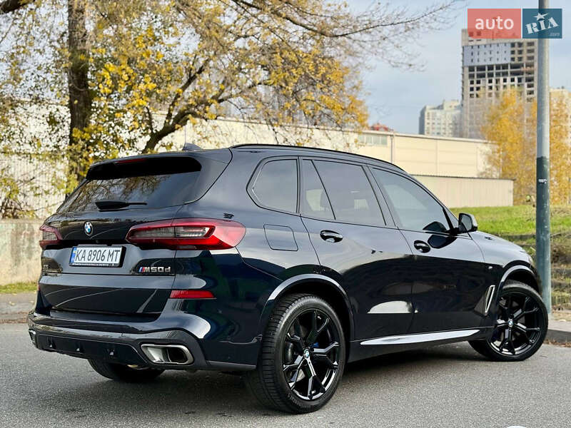 Внедорожник / Кроссовер BMW X5 2022 в Киеве