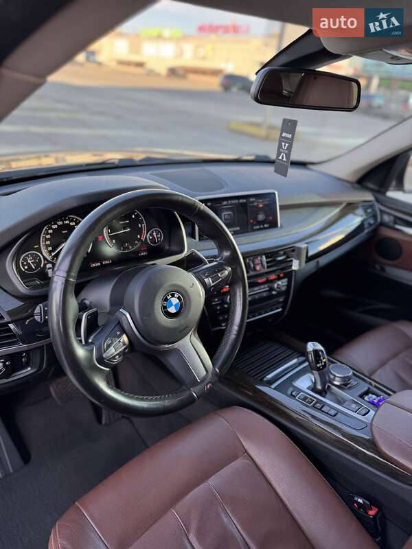 Внедорожник / Кроссовер BMW X5 2018 в Черновцах