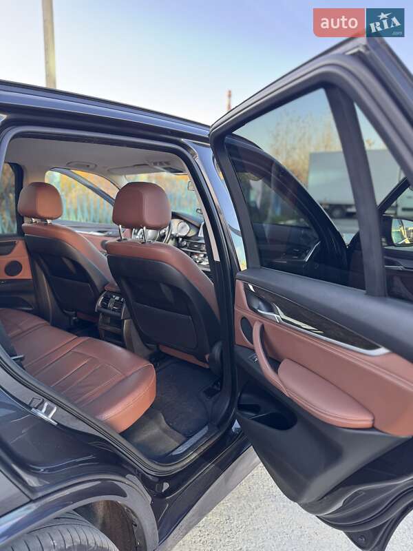 Внедорожник / Кроссовер BMW X5 2018 в Черновцах