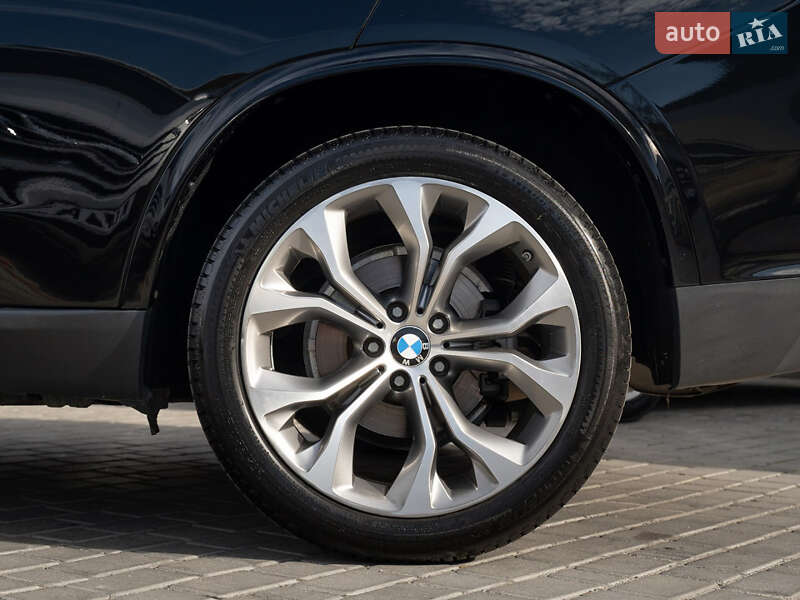 Внедорожник / Кроссовер BMW X5 2017 в Одессе