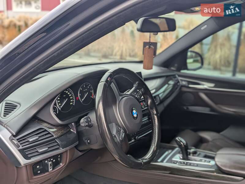 Позашляховик / Кросовер BMW X5 2016 в Луцьку