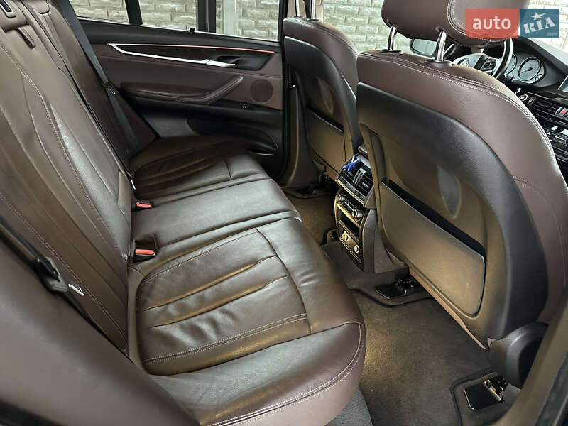 Внедорожник / Кроссовер BMW X5 2016 в Полтаве
