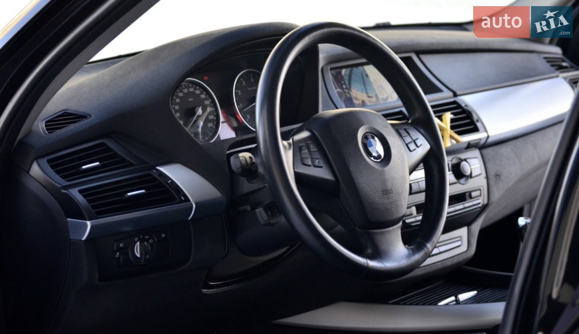 2011 BMW X5 - мініатюра 21
