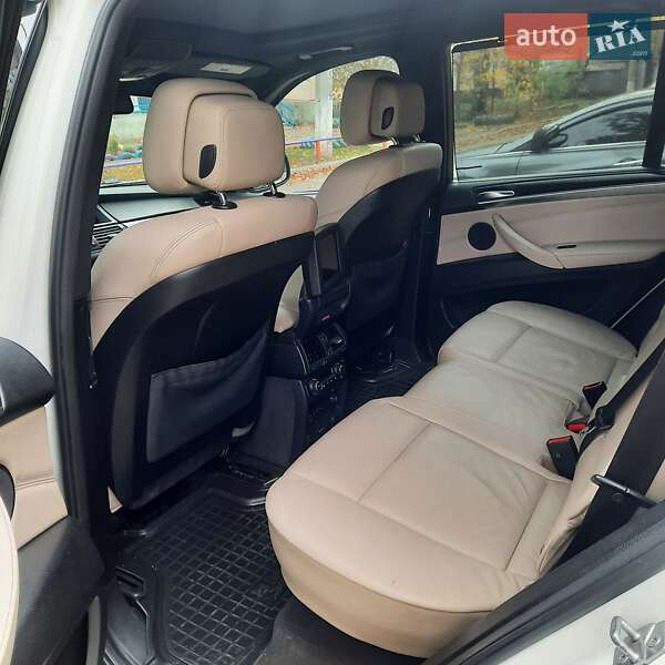 Внедорожник / Кроссовер BMW X5 2012 в Одессе