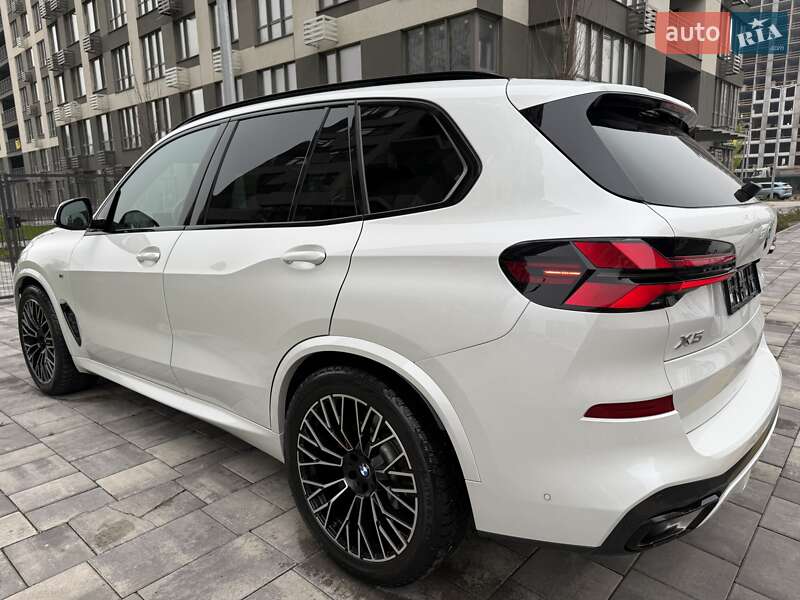 Внедорожник / Кроссовер BMW X5 2023 в Киеве