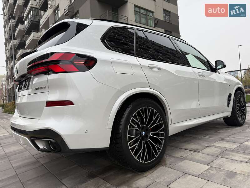 Внедорожник / Кроссовер BMW X5 2023 в Киеве