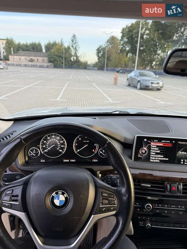 Внедорожник / Кроссовер BMW X5 2015 в Тернополе