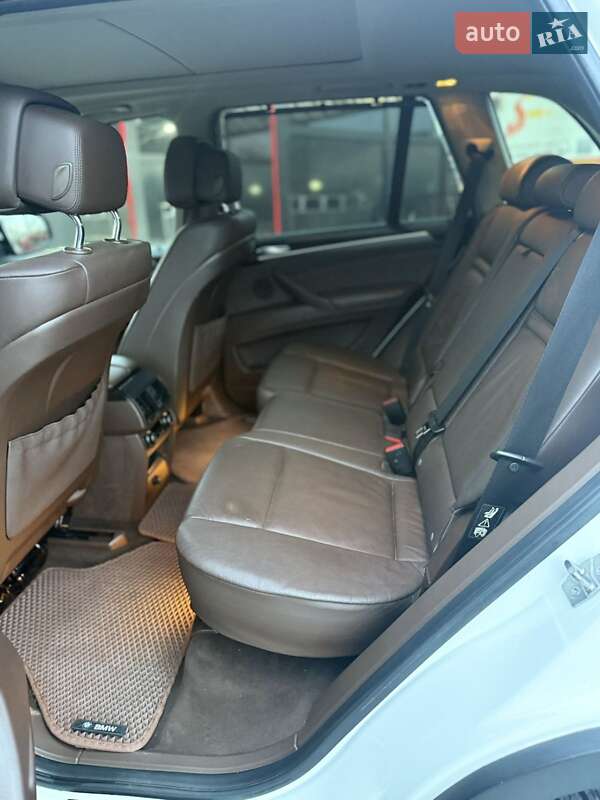 Внедорожник / Кроссовер BMW X5 2010 в Ивано-Франковске фото 17 Внедорожник / Кроссовер BMW X5 2010 в Ивано-Франковске
