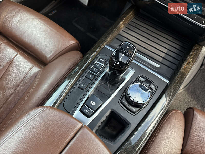 Позашляховик / Кросовер BMW X5 2015 в Хусті