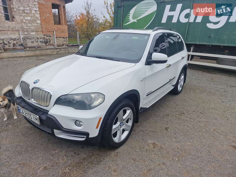 Внедорожник / Кроссовер BMW X5 2010 в Гайвороне