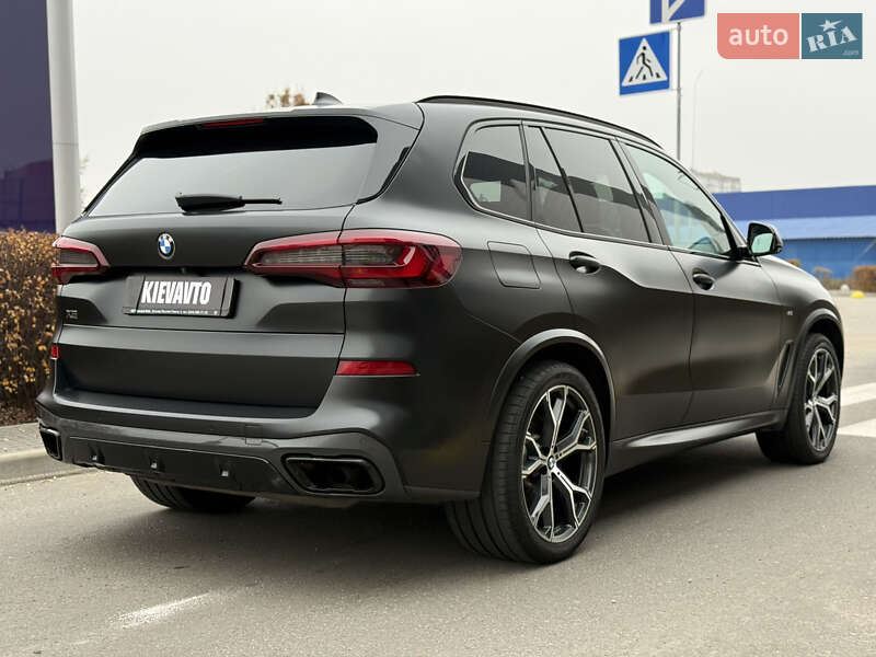 Внедорожник / Кроссовер BMW X5 2021 в Киеве