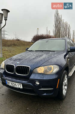 Внедорожник / Кроссовер BMW X5 2010 в Ровно