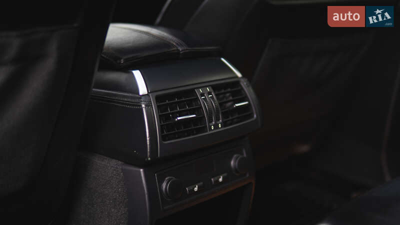 Внедорожник / Кроссовер BMW X5 2012 в Львове