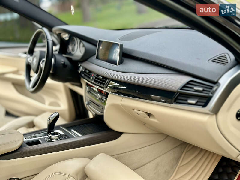 Внедорожник / Кроссовер BMW X5 2013 в Киеве