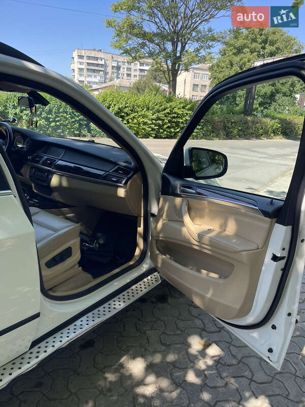 Внедорожник / Кроссовер BMW X5 2013 в Черновцах фото 7 Внедорожник / Кроссовер BMW X5 2013 в Черновцах