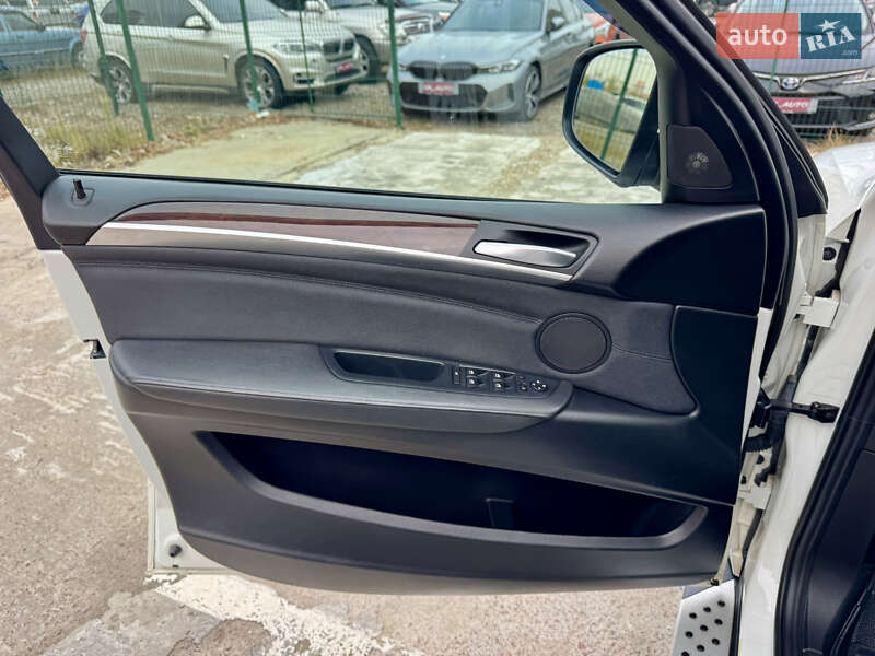 Внедорожник / Кроссовер BMW X5 2013 в Киеве