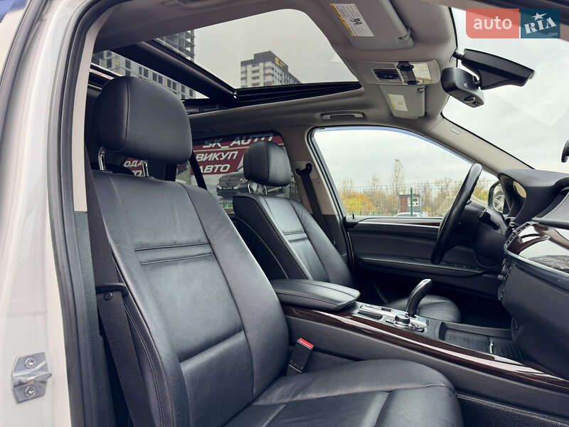 Внедорожник / Кроссовер BMW X5 2013 в Киеве