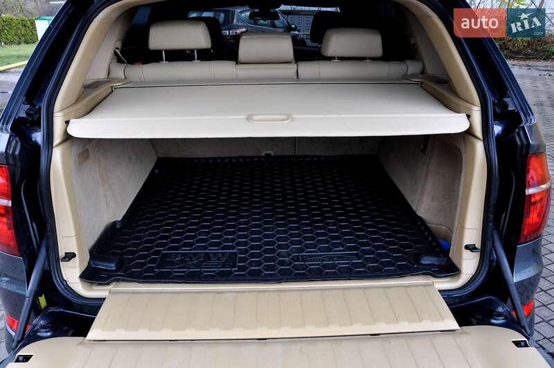 Внедорожник / Кроссовер BMW X5 2013 в Львове