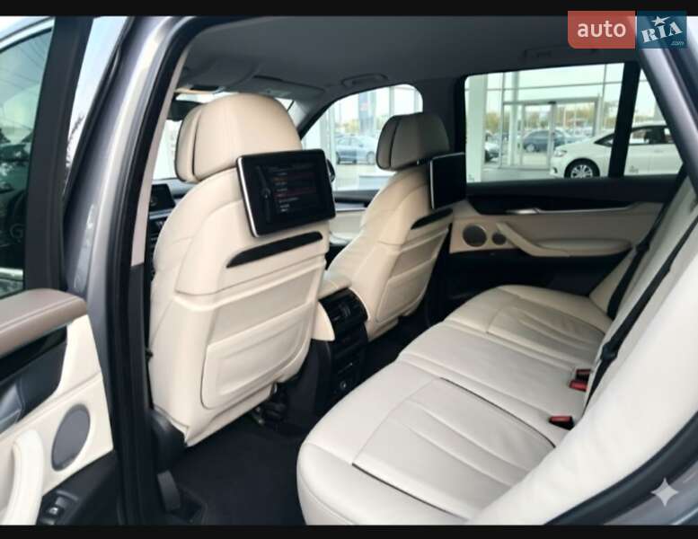 Внедорожник / Кроссовер BMW X5 2017 в Днепре