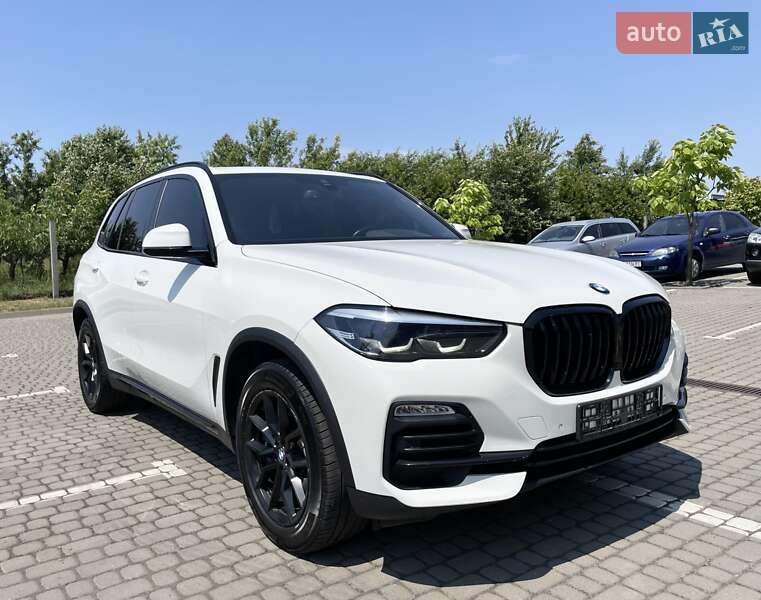 BMW X5 2019
