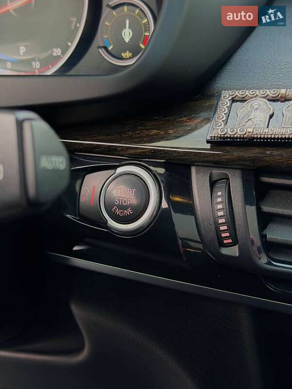 Внедорожник / Кроссовер BMW X5 2016 в Днепре