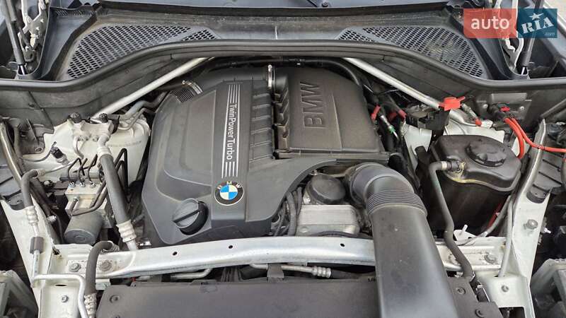 Внедорожник / Кроссовер BMW X5 2014 в Харькове