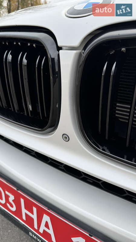 Внедорожник / Кроссовер BMW X5 2016 в Киеве