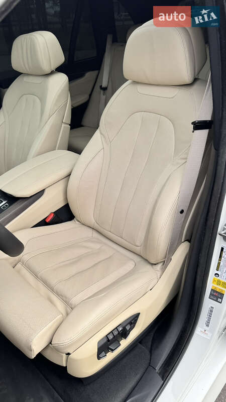 Внедорожник / Кроссовер BMW X5 2016 в Киеве