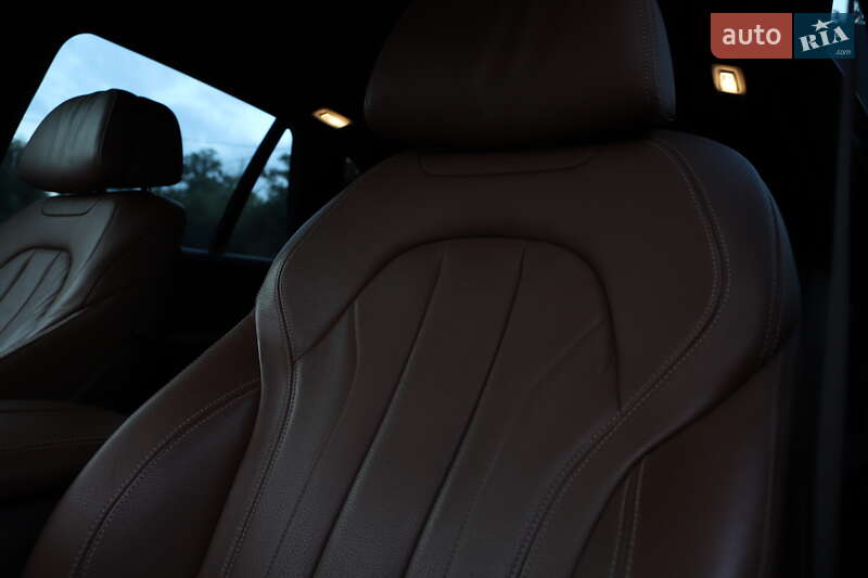 Внедорожник / Кроссовер BMW X5 2018 в Дрогобыче