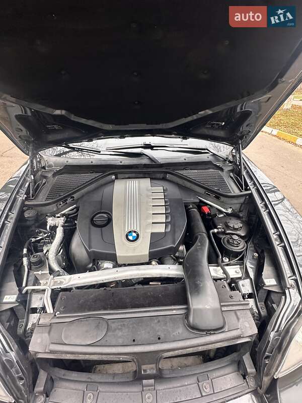 Внедорожник / Кроссовер BMW X5 2011 в Подольске