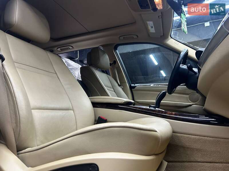 Позашляховик / Кросовер BMW X5 2013 в Чернівцях фото 17 Позашляховик / Кросовер BMW X5 2013 в Чернівцях