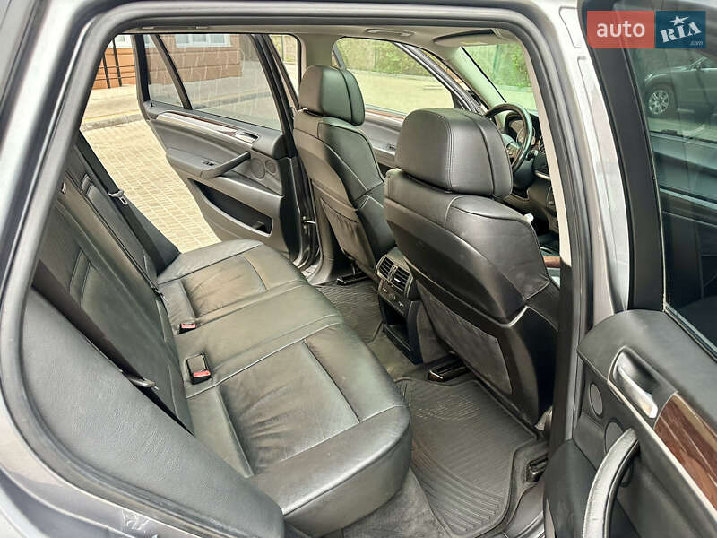 Внедорожник / Кроссовер BMW X5 2009 в Одессе