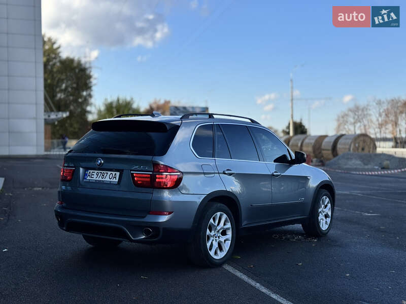 Позашляховик / Кросовер BMW X5 2013 в Дніпрі