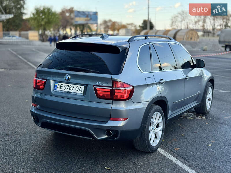 Позашляховик / Кросовер BMW X5 2013 в Дніпрі