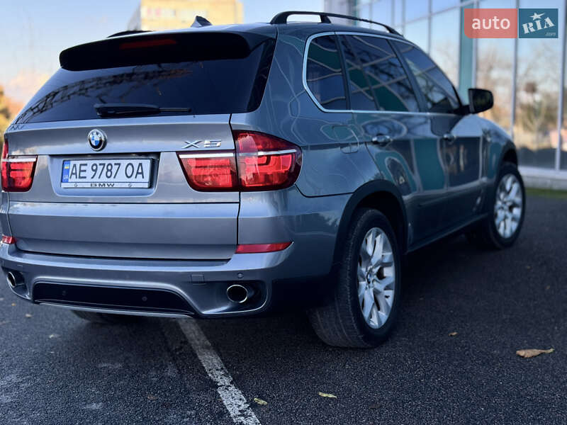 Позашляховик / Кросовер BMW X5 2013 в Дніпрі