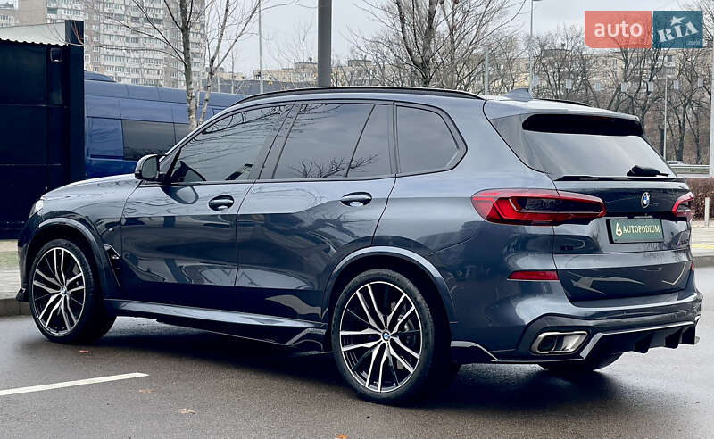 Внедорожник / Кроссовер BMW X5 2019 в Киеве
