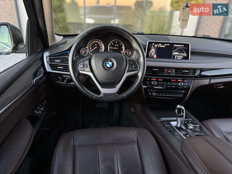 Внедорожник / Кроссовер BMW X5 2016 в Мукачево