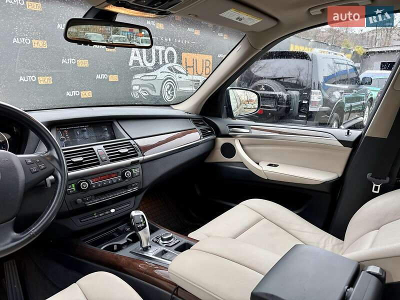 Позашляховик / Кросовер BMW X5 2011 в Харкові