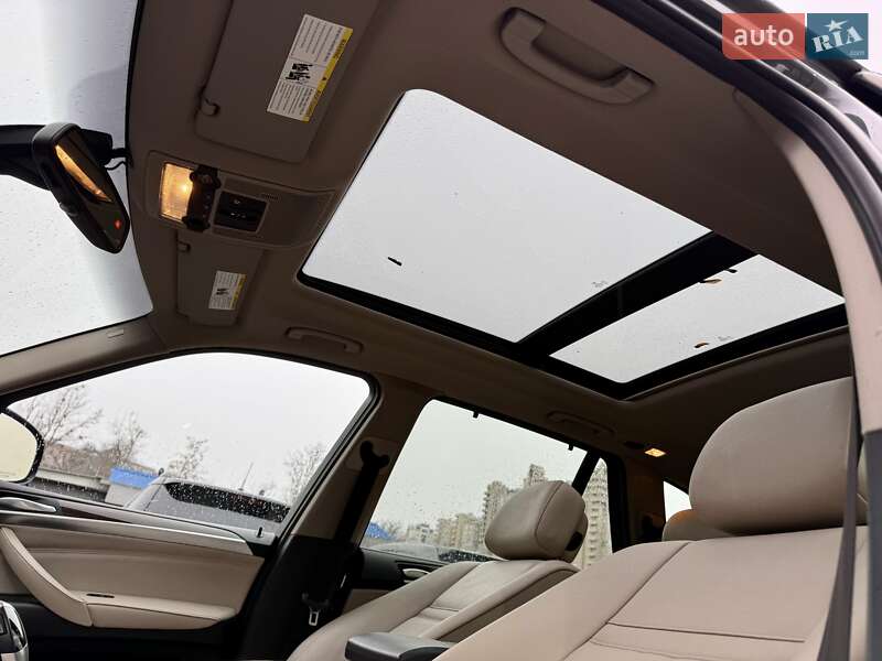 Позашляховик / Кросовер BMW X5 2011 в Харкові