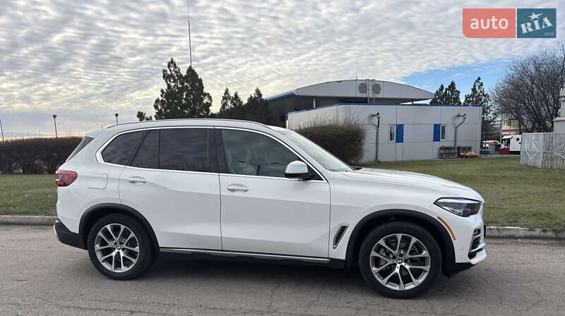 Внедорожник / Кроссовер BMW X5 2019 в Киеве