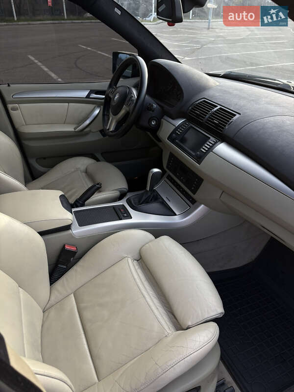 Внедорожник / Кроссовер BMW X5 2003 в Кривом Роге