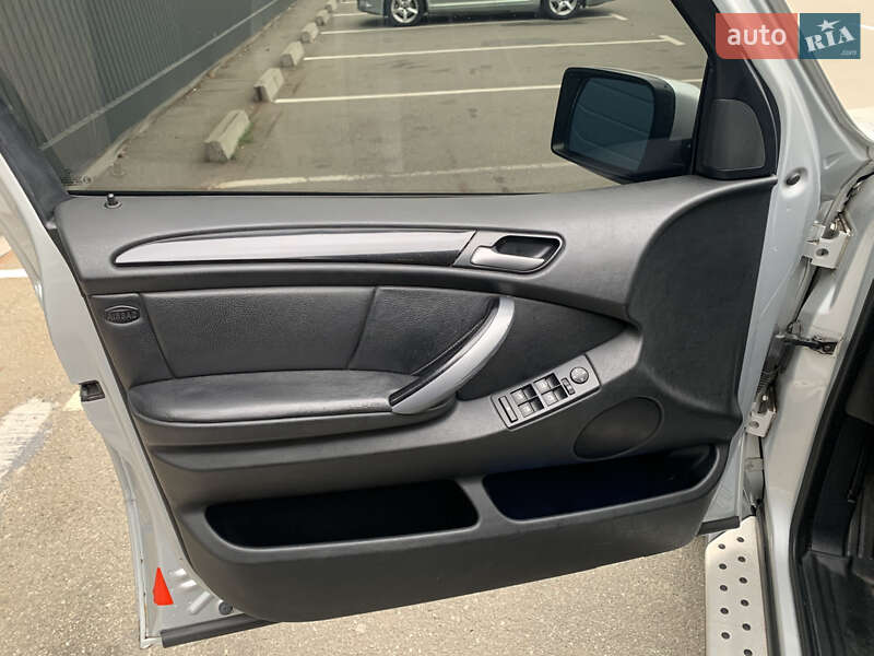 Внедорожник / Кроссовер BMW X5 2006 в Киеве