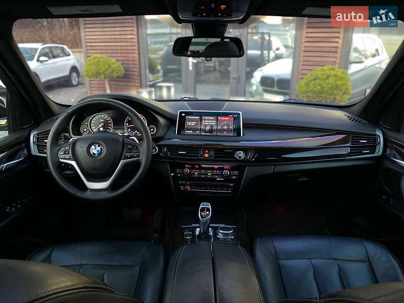 Позашляховик / Кросовер BMW X5 2017 в Львові