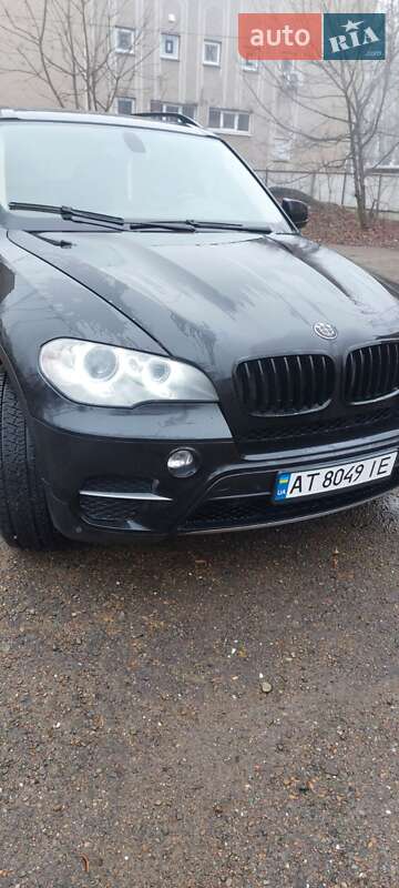Внедорожник / Кроссовер BMW X5 2012 в Снятине
