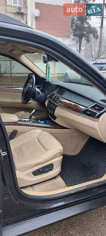 Внедорожник / Кроссовер BMW X5 2012 в Снятине