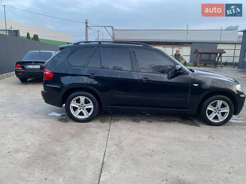 Внедорожник / Кроссовер BMW X5 2009 в Магдалиновке
