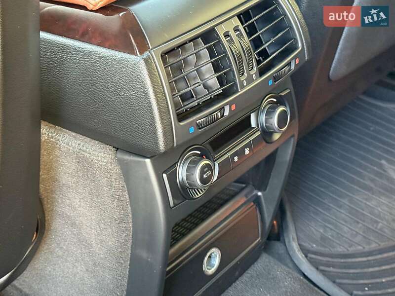 Внедорожник / Кроссовер BMW X5 2011 в Одессе