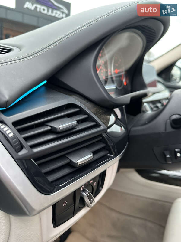 Внедорожник / Кроссовер BMW X5 2016 в Ужгороде