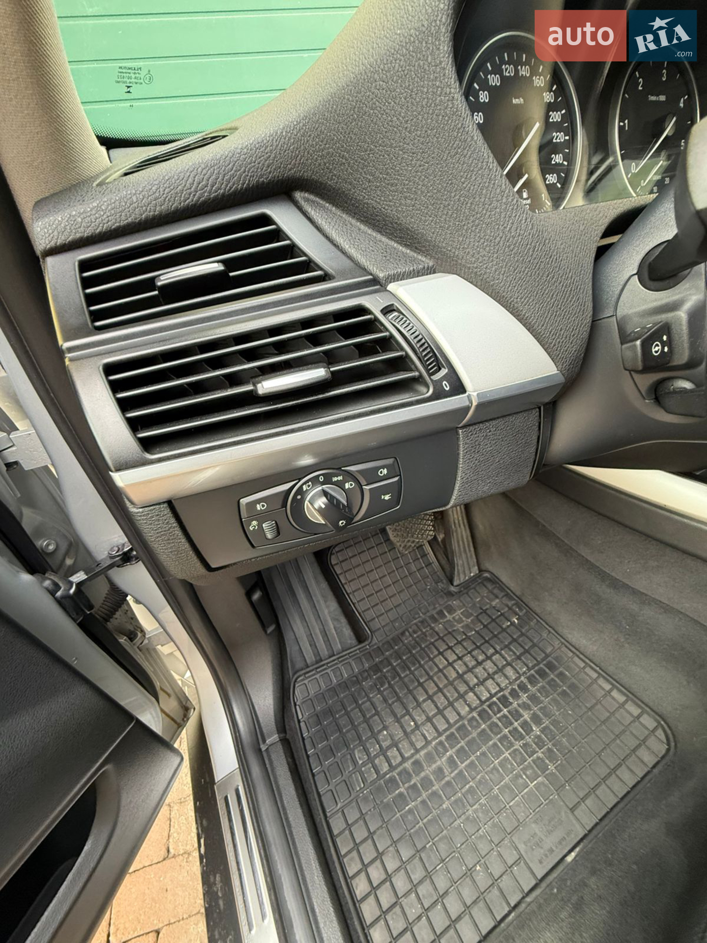 2010 BMW X5 - мініатюра 2